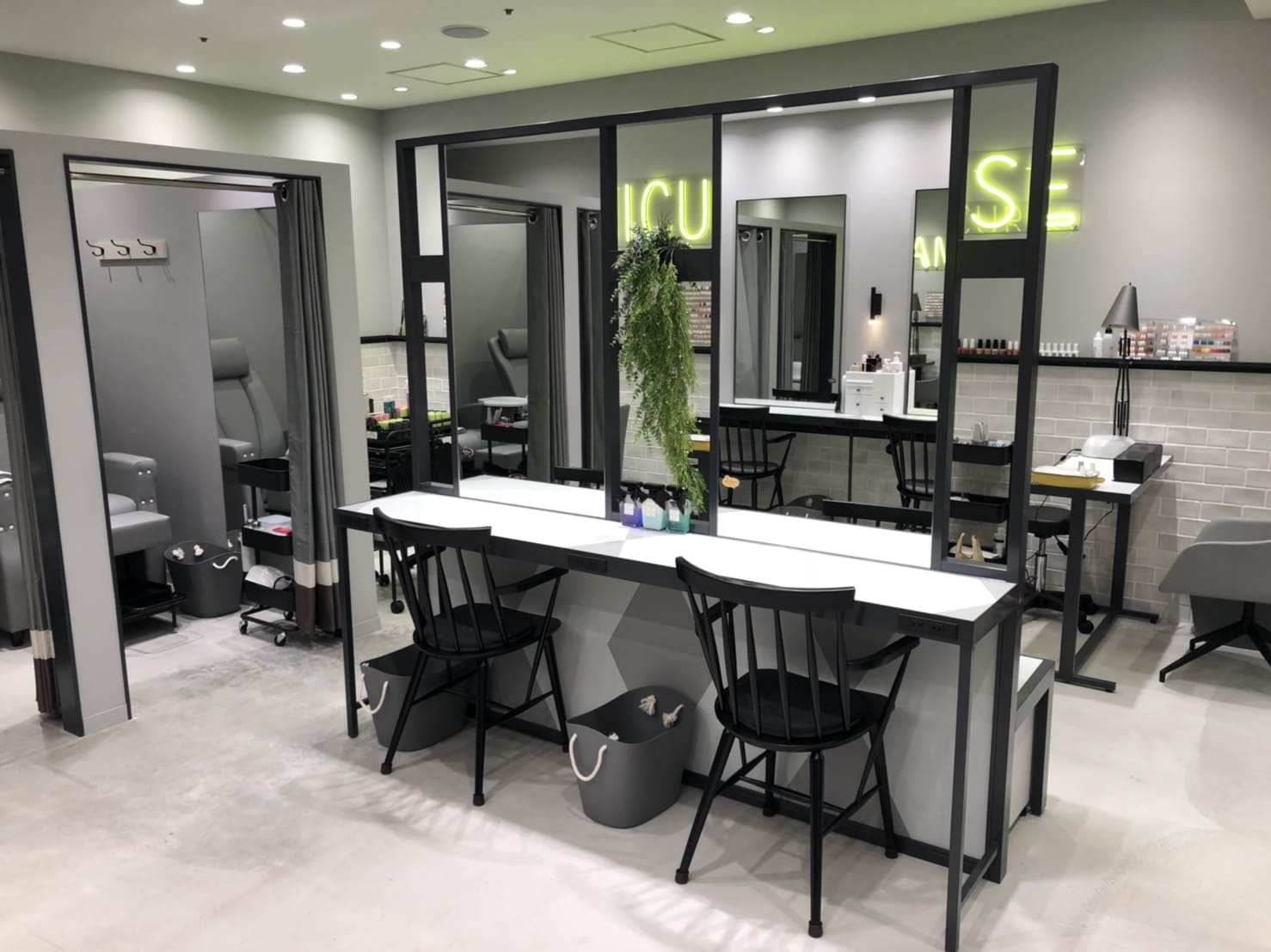 アトリエはるか サカエチカ店の店舗イメージ
