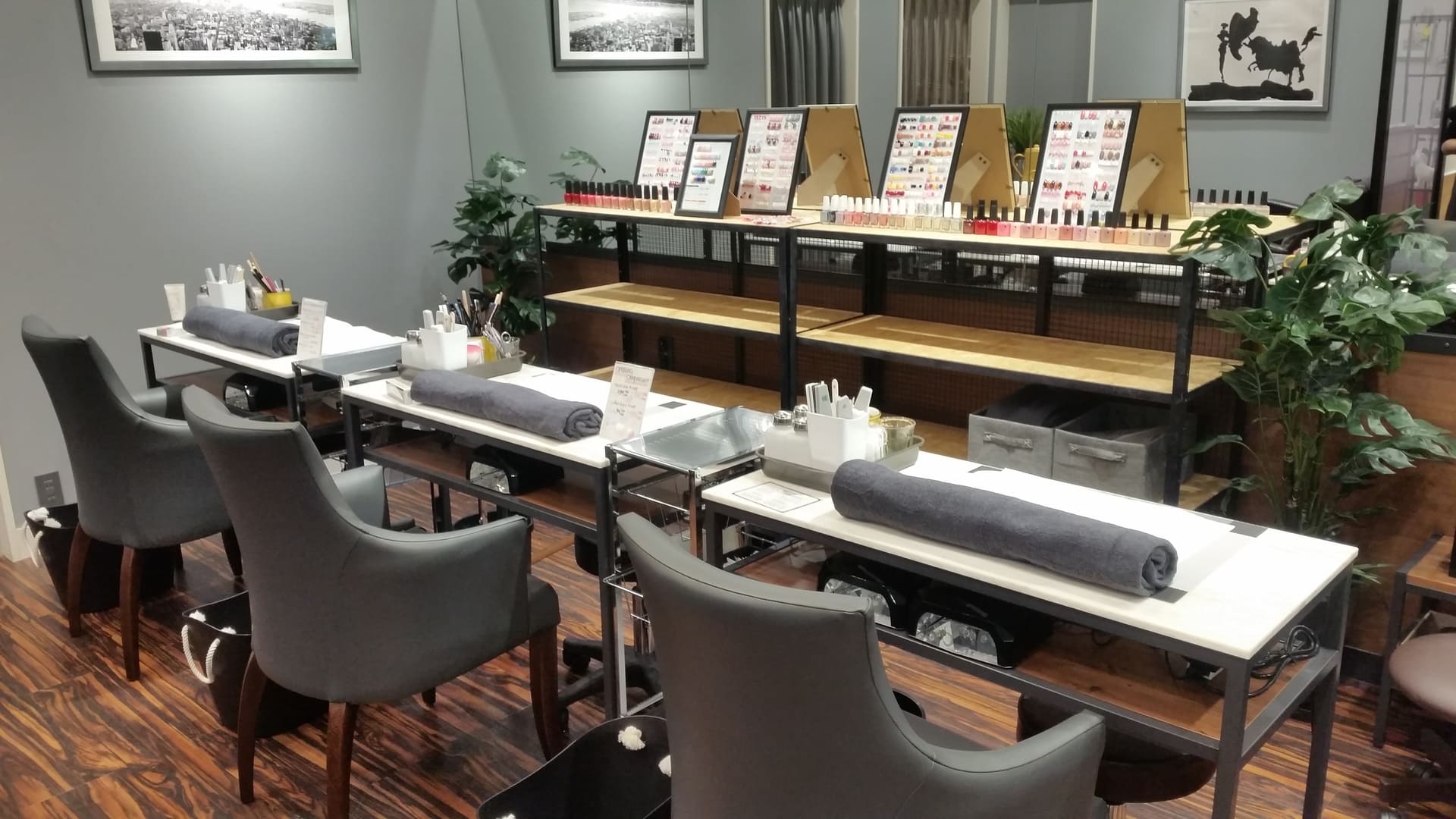 新宿京王モールアネックス店｜ ヘアセット・眉カット・ネイル・まつげ